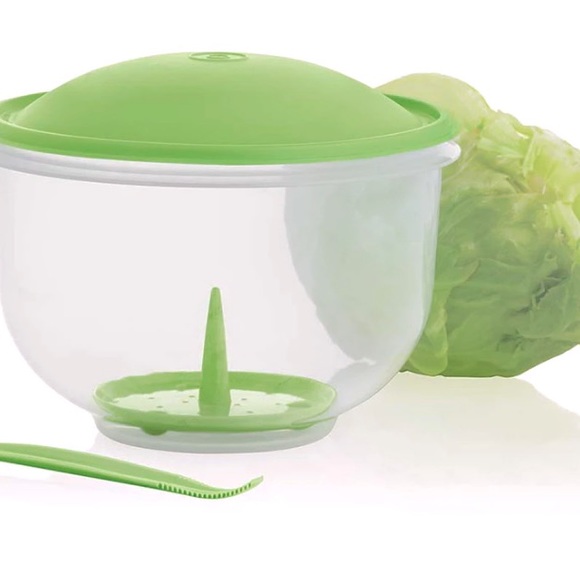 Tupperware Lettuce Keeper - Picture 1 of 1